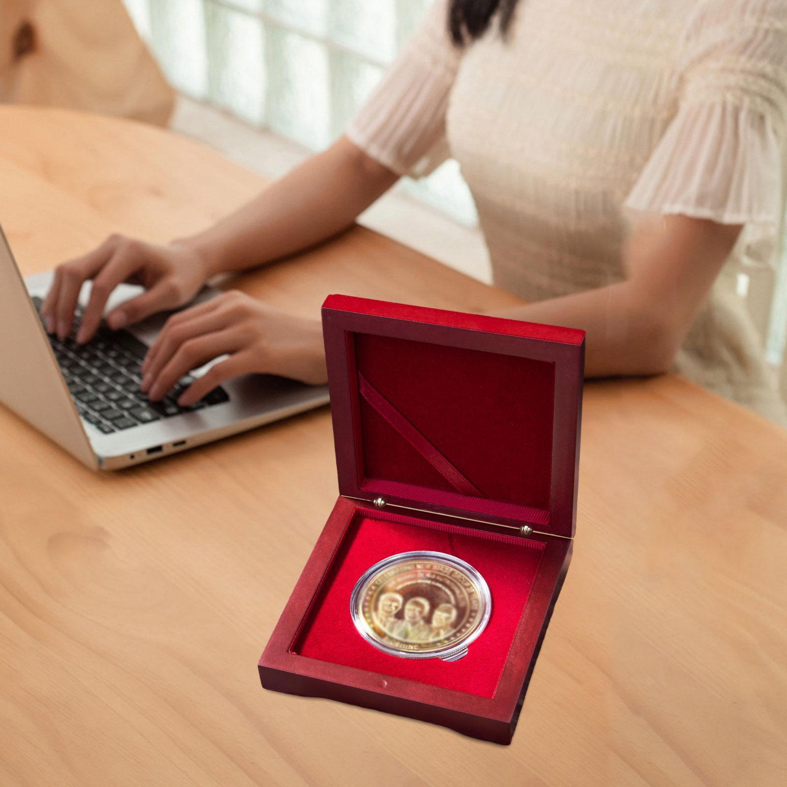 Collectors Coins Jewelry & Watches Of Smithtown - Display Case Box,Wooden Display Stand Ornament,Medal