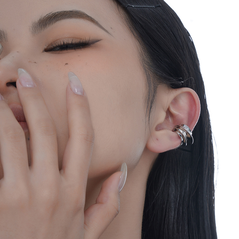 F.I.N.S 1PC Exaggerated Wide S - Ear Cuff No Piercing 评论和价格